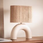 Beige boogvormige tafellamp keramiek met touw E27 fitting artisan sfeerlicht