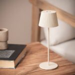 Moderne draagbare tafellamp - oplaadbaar - LED - dimbaar - 24 cm hoog - beige - Afbeelding 2