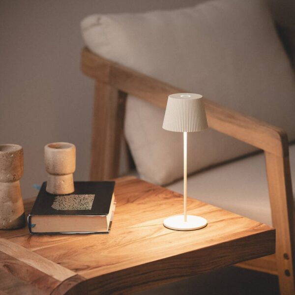 Moderne draagbare tafellamp - oplaadbaar - LED - dimbaar - 24 cm hoog - beige - Afbeelding 6