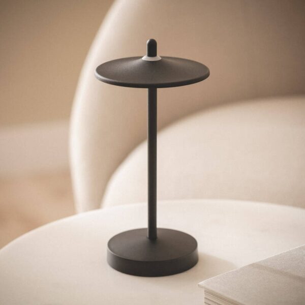 zwarte draagbare LED tafellamp USB oplaadbaar IP44 dimbaar