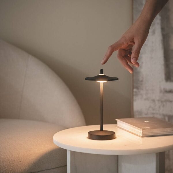Draagbare tafellamp - LED - USB oplaadbaar - dimbaar - 18 cm hoog - zwart - Afbeelding 3